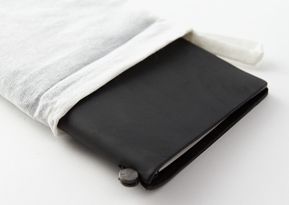 TRC - Traveler's Notebook Regular Size - BLACK - Image 7