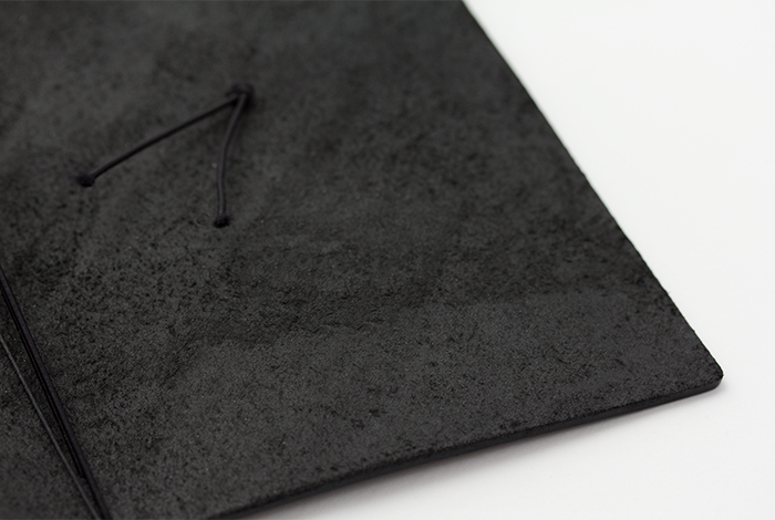 TRC - Traveler's Notebook Regular Size - BLACK - Image 9