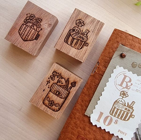 Elsie with Love - Limited edition 'Pocketeer stamps' - Image 3