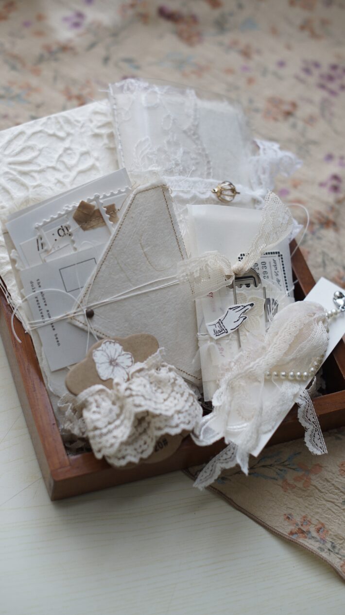 PutandPaper - Exclusive SPRING BENTO BOX