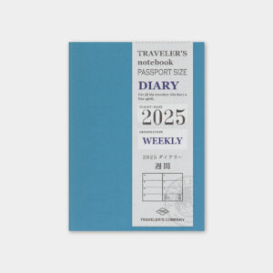 TRC Traveler’s Notebook 2025 – Weekly Diary – Passport Size