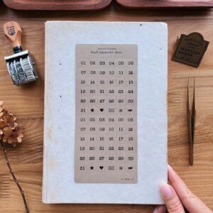 Sarica Studio – Kraft Typewriter DATE – Sticker