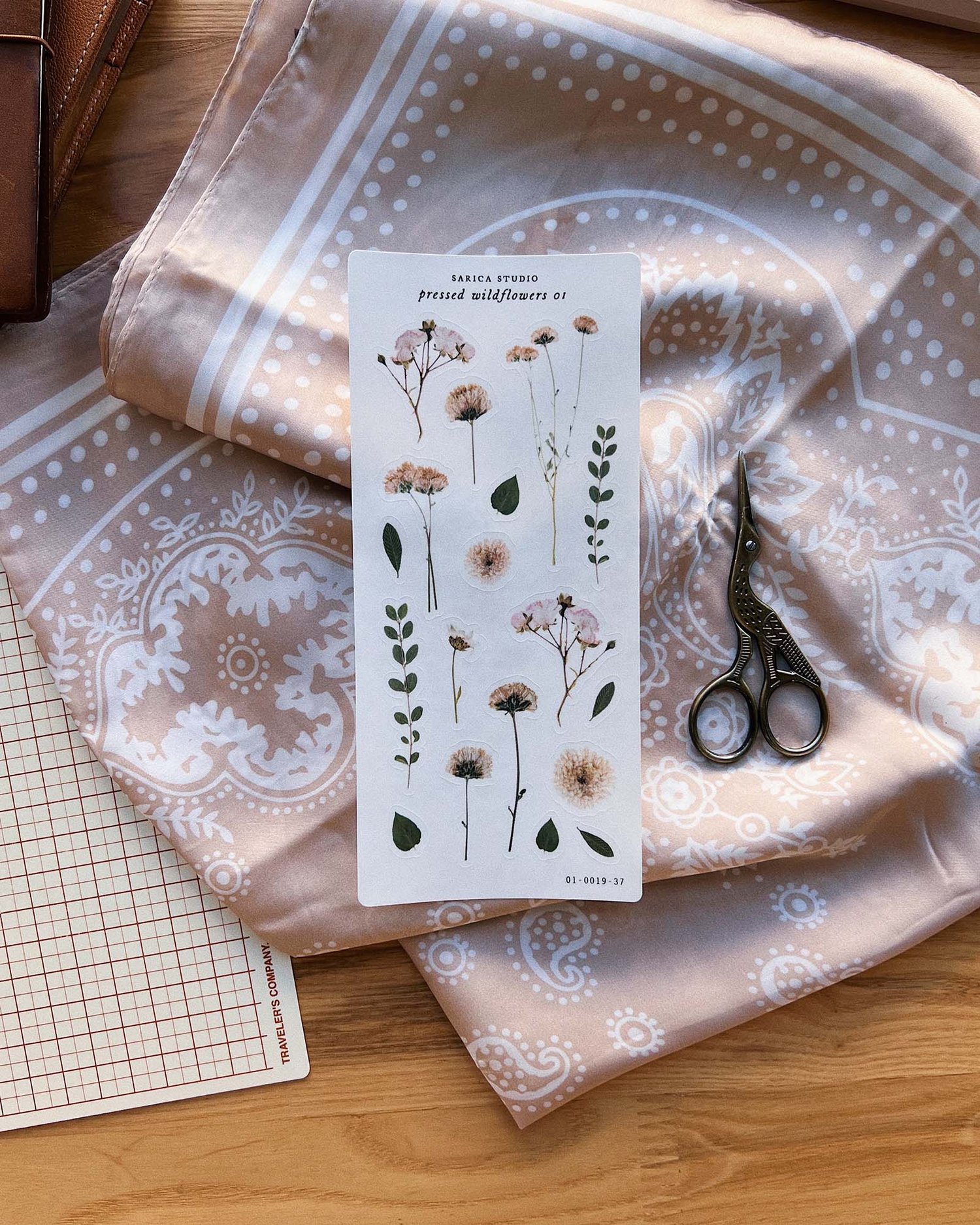 Sarica Studio - Pressed Wildflowers 01 - Sticker