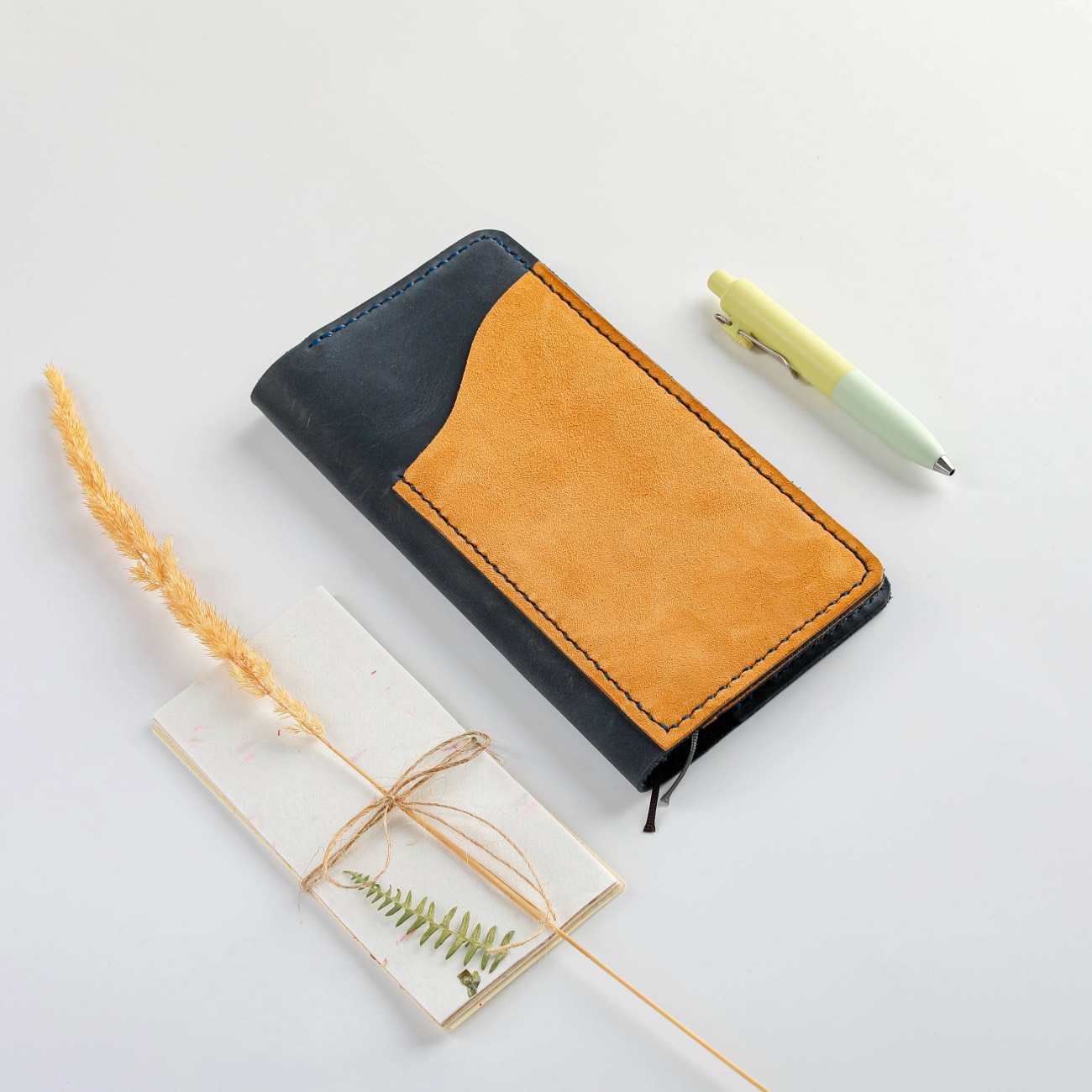 Cafe Analog x Elysian Paper - ARIS - Weeks Size - Custom Leather Cover