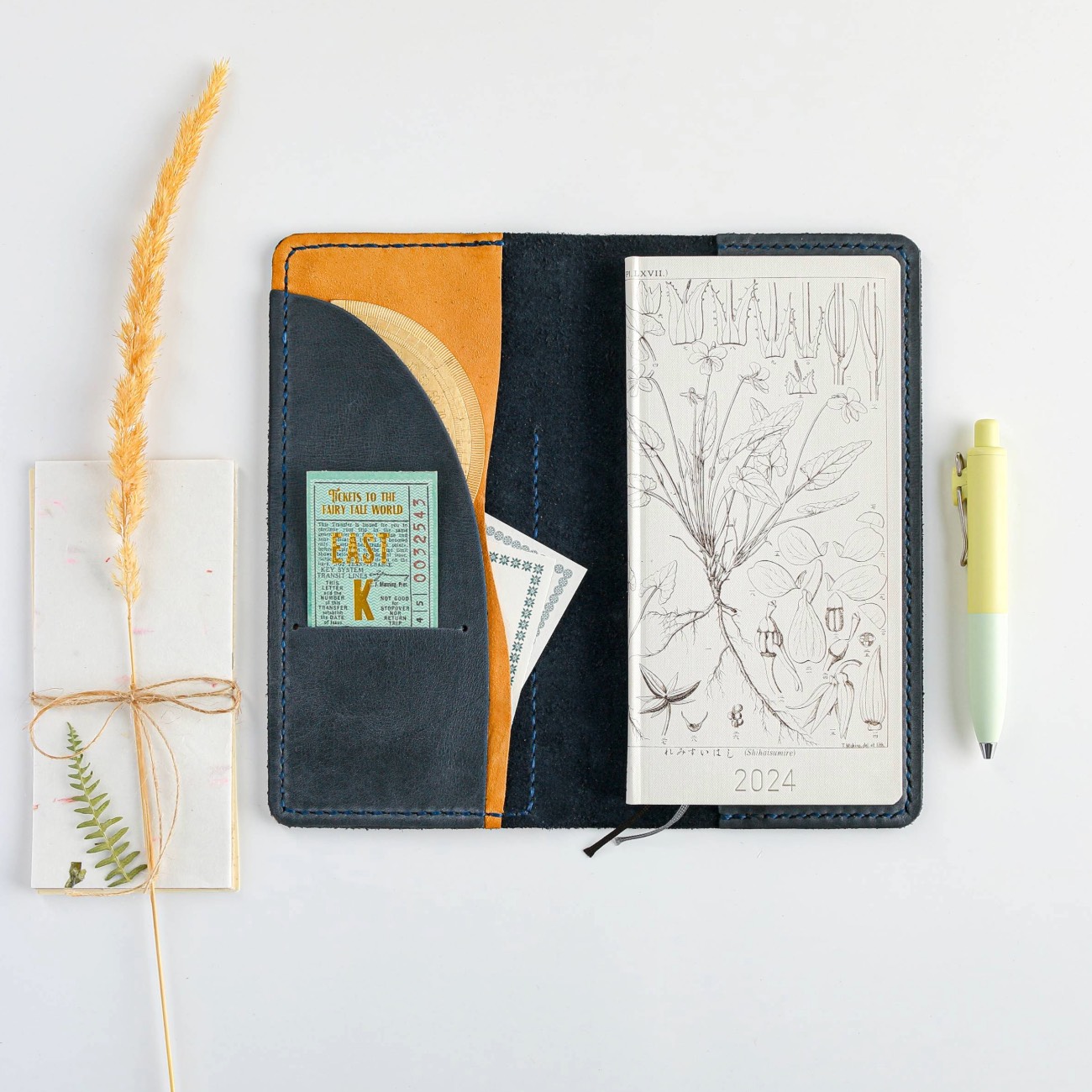 Cafe Analog x Elysian Paper - ARIS - Weeks Size - Custom Leather Cover