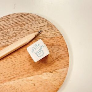 Kurukynki – DAY TO DAY MINI: M27 – Coffee Takeaway – Stamp