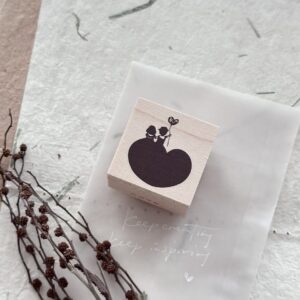 NOVE – Little Ordinary People – Little Couple – Stamp